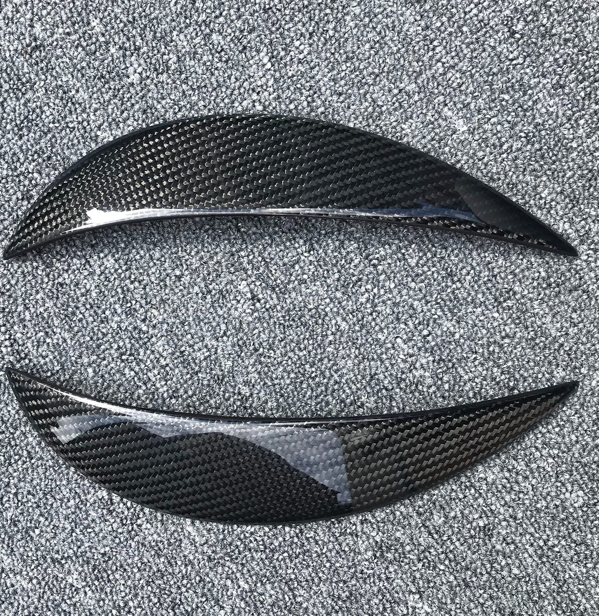 Real Carbon Fiber Headlight Eyebrows Eyelid Cover For VW Volkswagen Beetle 06-11