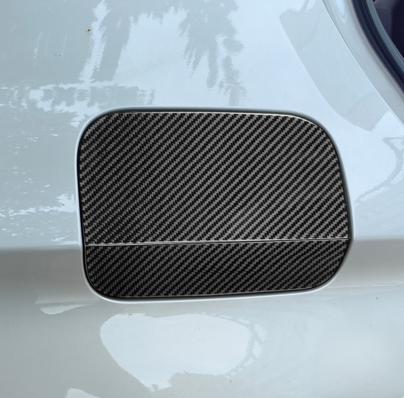 Real Carbon Fiber Fuel Tank Cap Gas Oil Box For BMW 5-Series G30 G38 2016-2022