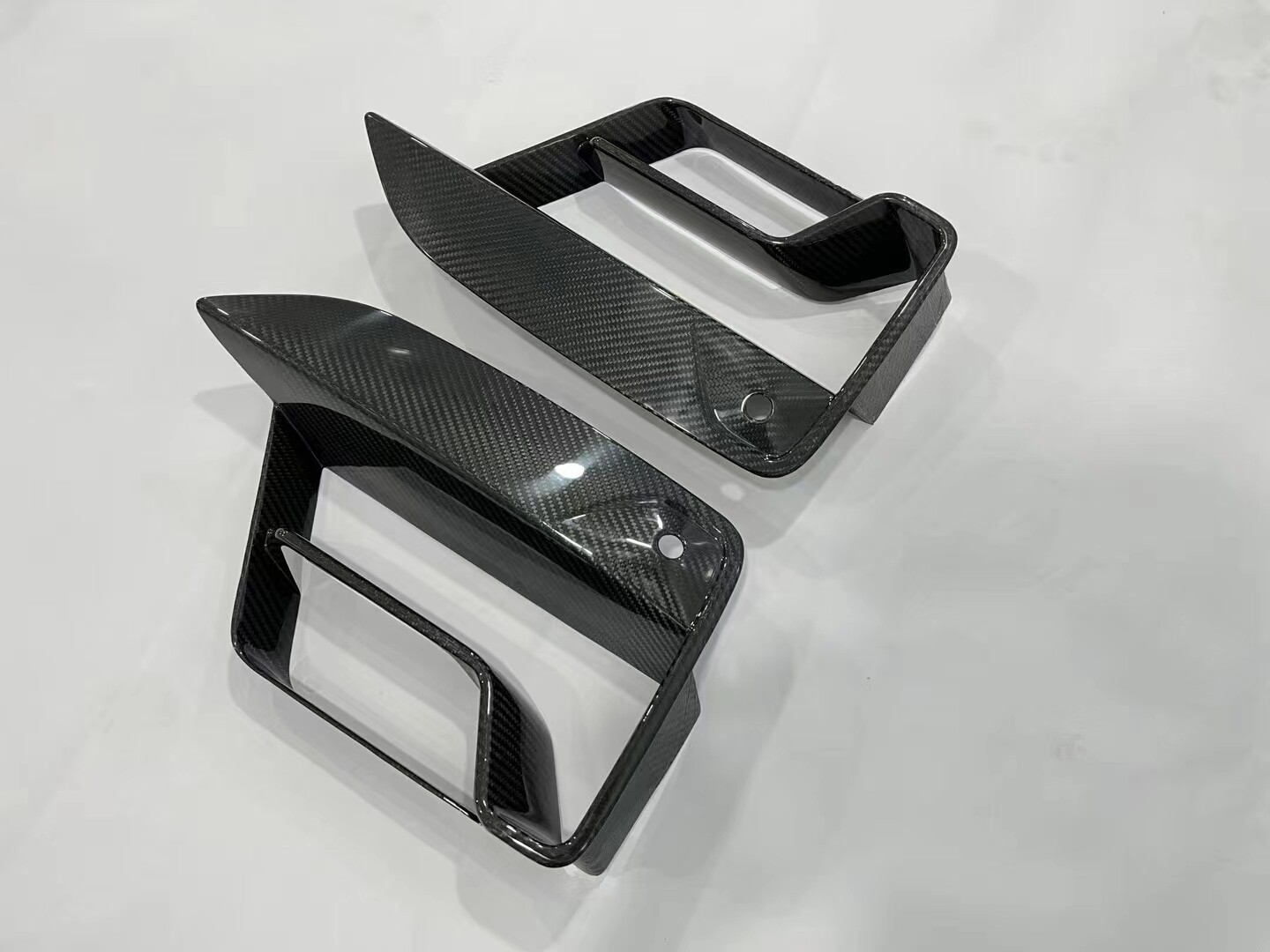 CARBON FIBER FRONT BUMPER UPPER AIR VENT COVER TRIM FOR BMW F90 M5 LCI 2021-2023