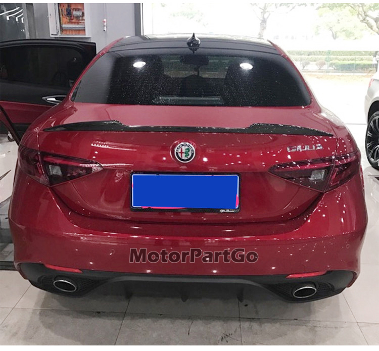 V Style Real Carbon Fiber Rear Trunk Lip Spoiler for Alfa Romeo Giulia 15-2022