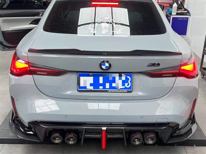 LED Real Carbon Fiber Rear Bumper lip Diffuser 3Pcs For BMW G80 M3 G82 M4 21-23